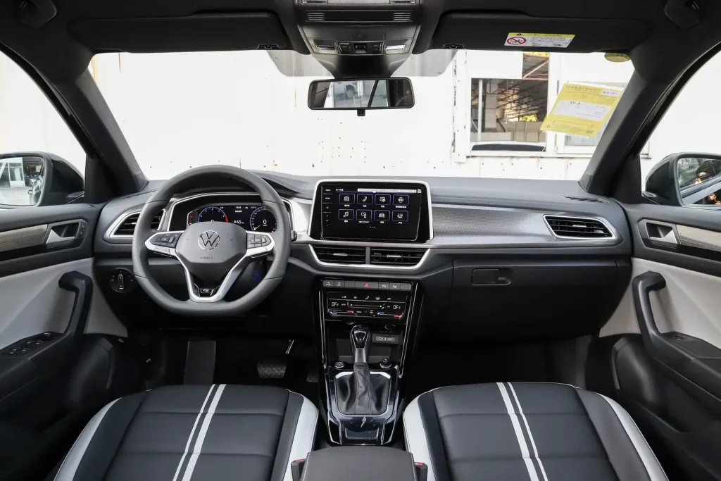 2026 Volkswagen T-ROC 300TSI Starlight dashboard