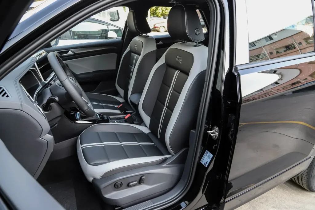 2026 Volkswagen T-ROC 300TSI Starlight front seating area