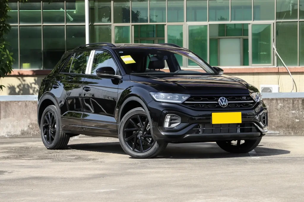 2026 Volkswagen T-ROC 300TSI Starlight front-side view
