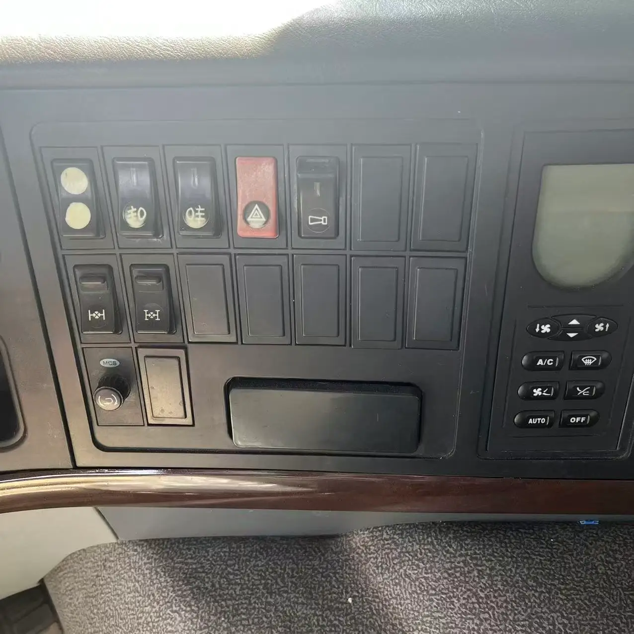 howo 371hp 6X4 used dump truck 18