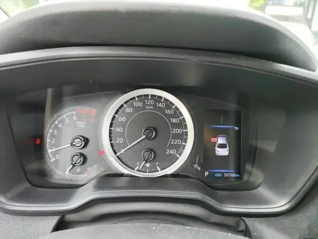 3.Used Hybrid Car 2022 toyota corolla (7)