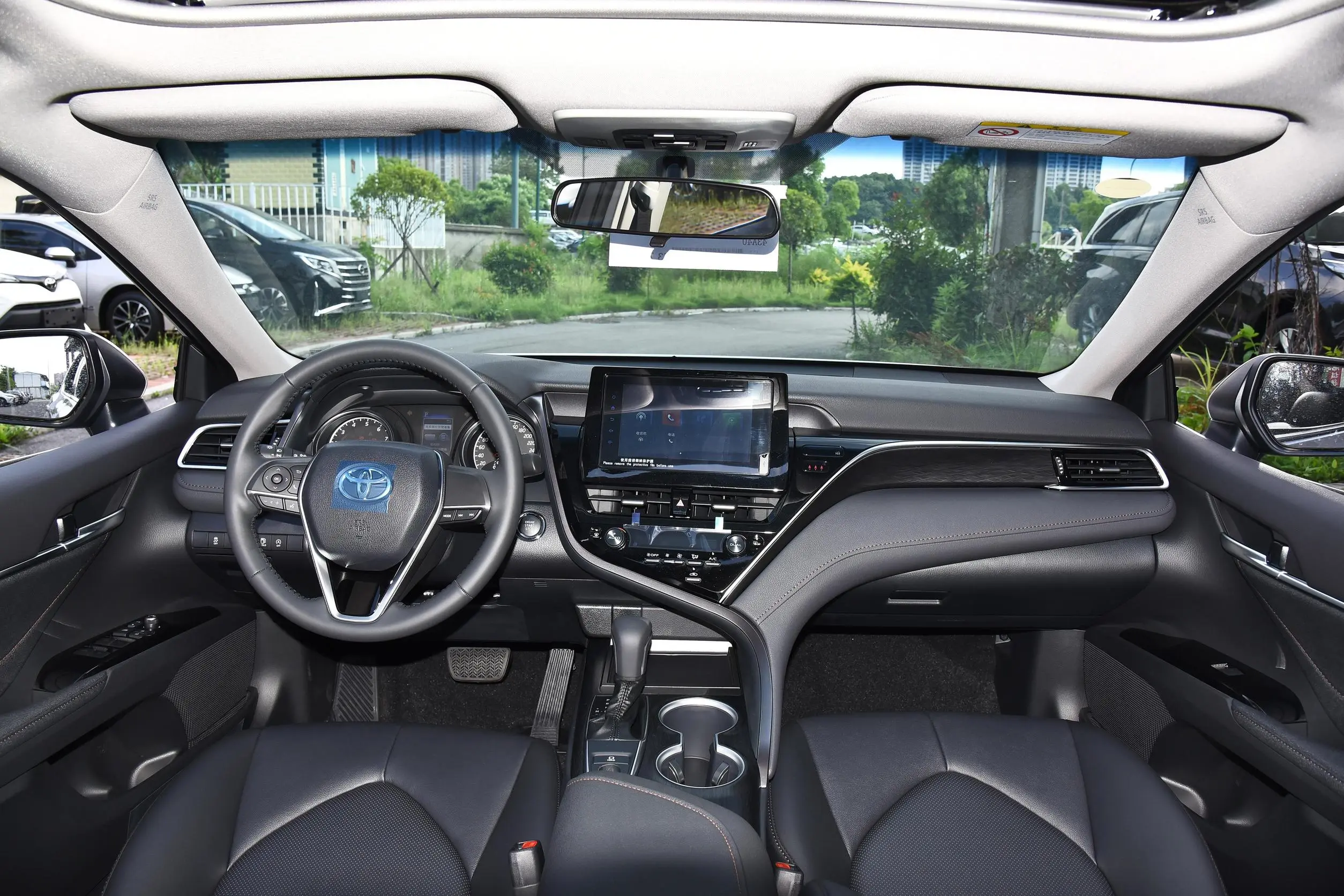 Used Toyota Camry 2021 (9)