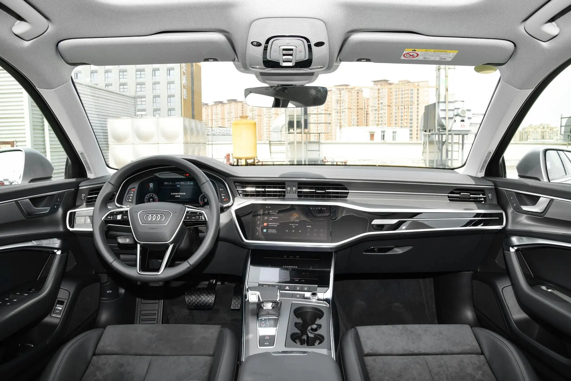 Used car Audi A6L 2023 sedan (7)