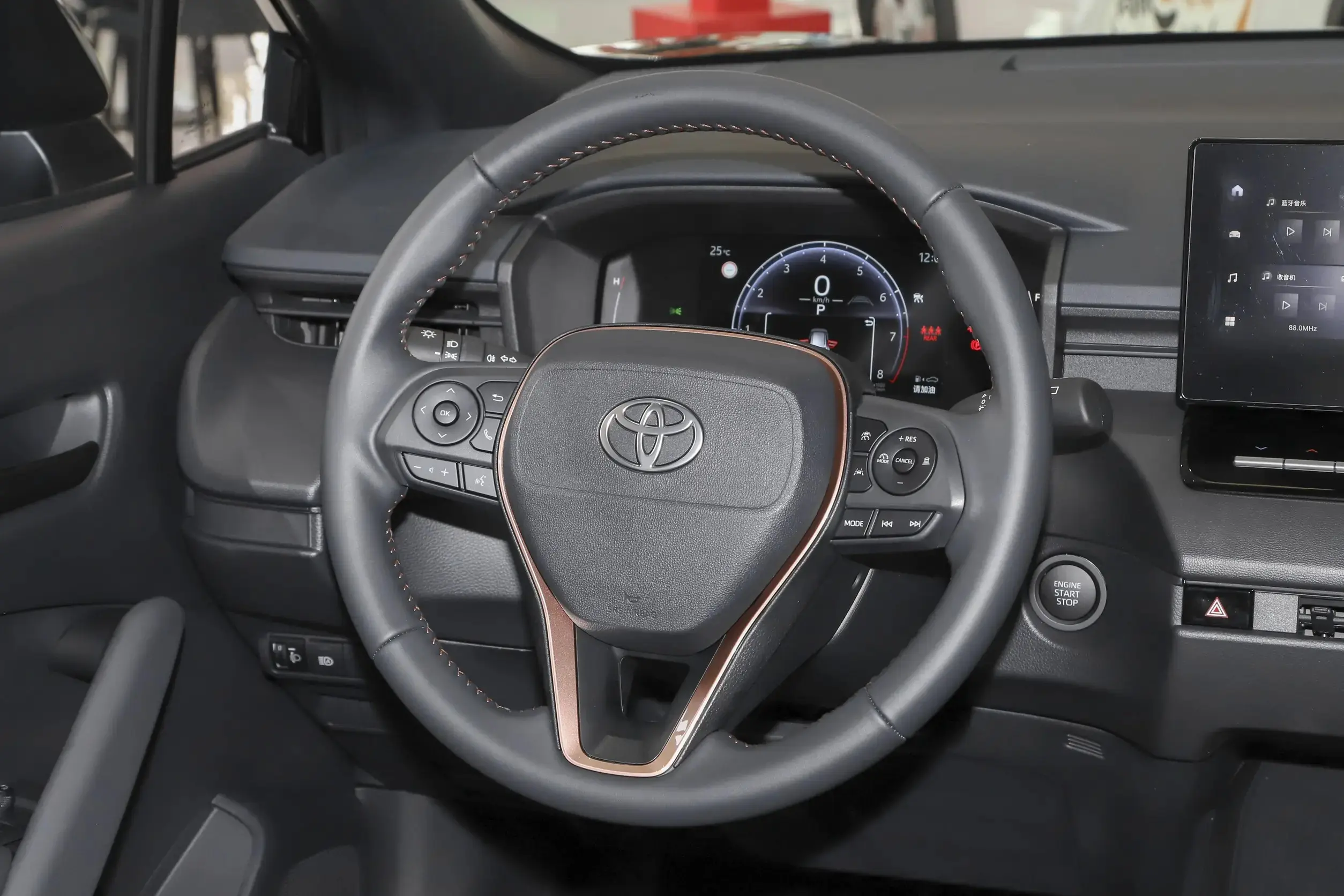 Toyota Frontlander 24