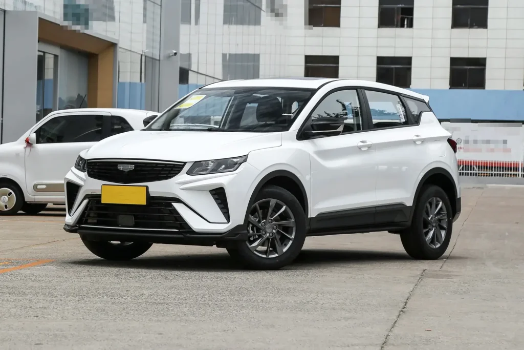 2025 Geely Coolray 1.5L front three-quarter view