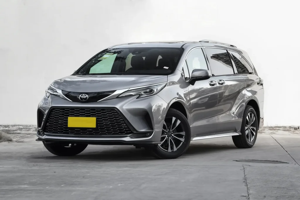 2026 Toyota Granvia 2.5L Hybrid front three-quarter view