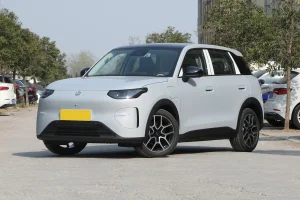 04 leapmotor a10 white front