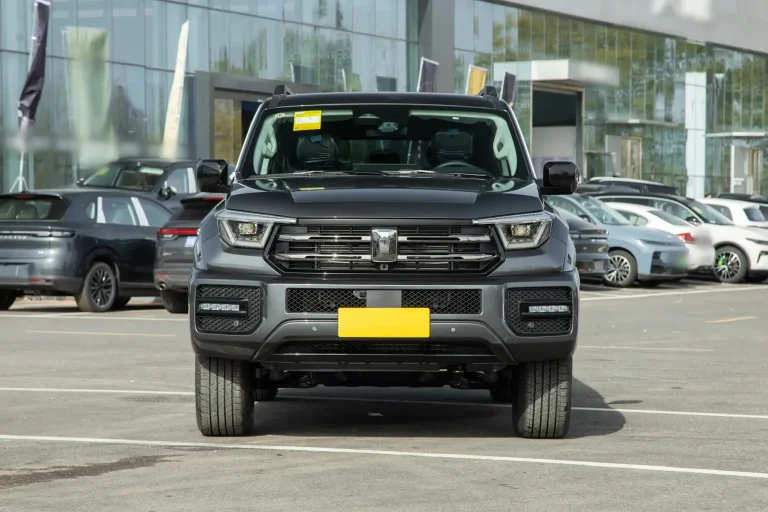 GWM TANK 400 grey front view