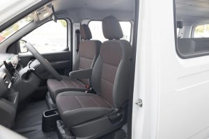 2026 wuling yangguang l front seats